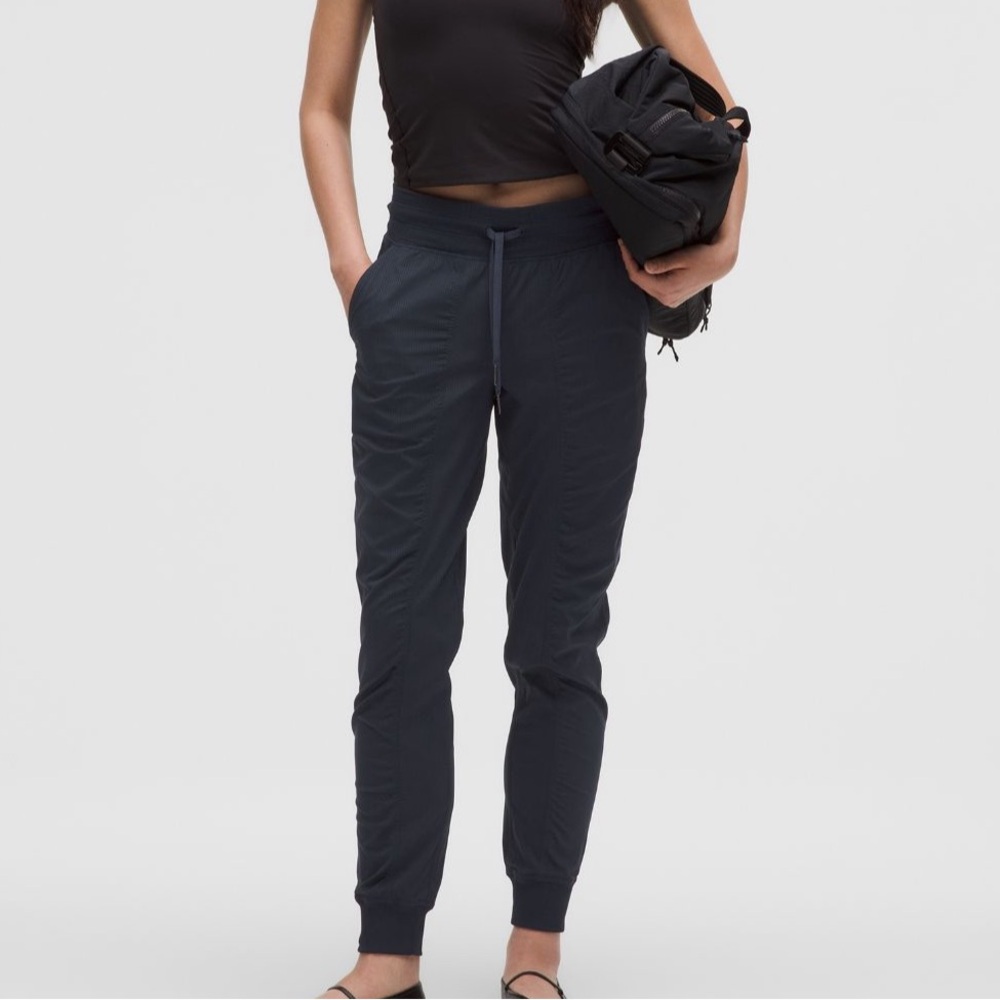 Lululemon Dance Studio Mid-Rise Jogger **full length—size 4